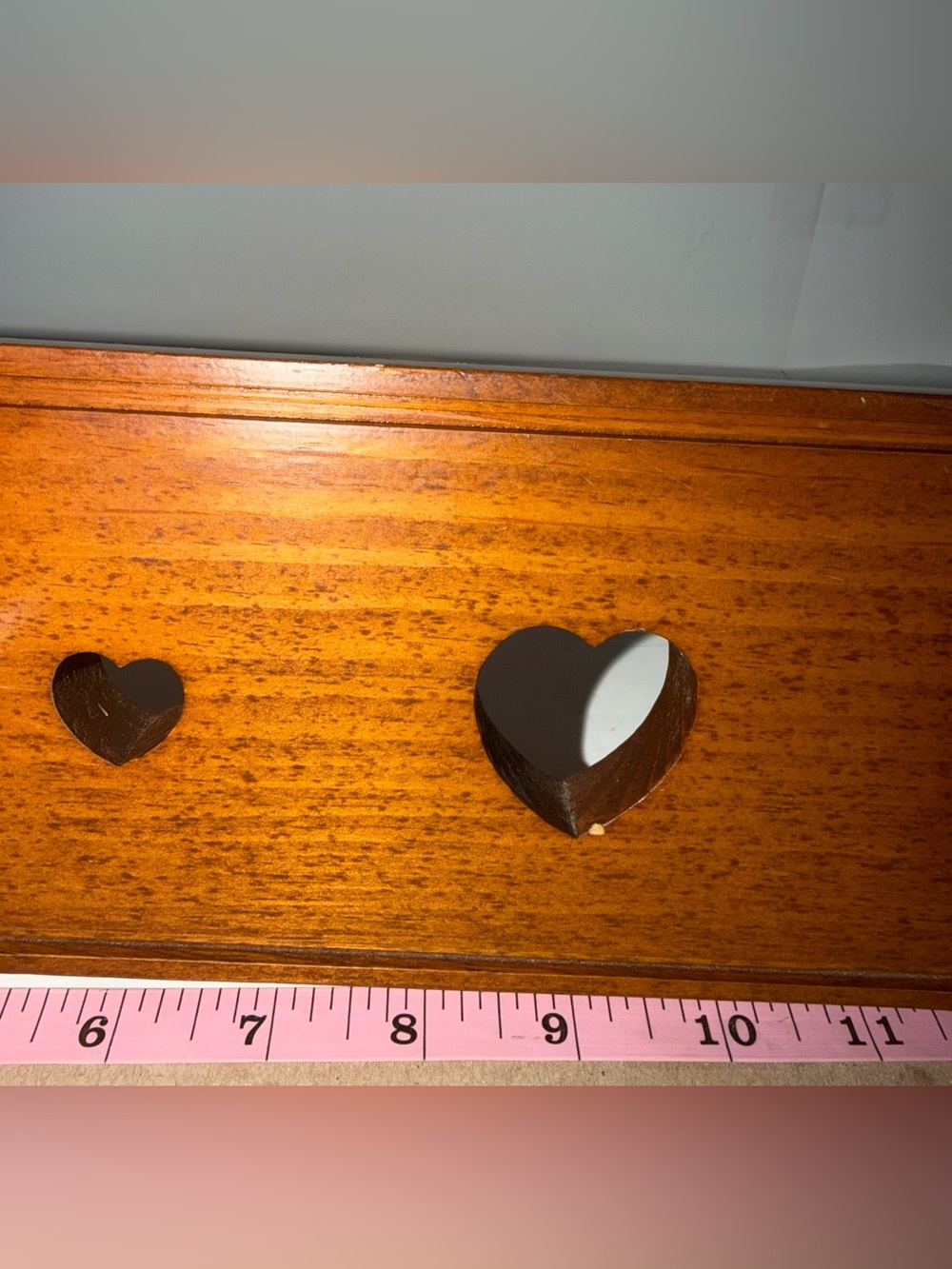 Vintage Wood Heart Wall Rack - Picture 2 of 8